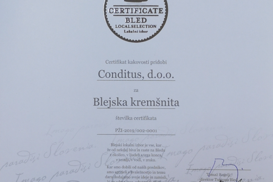 Conditusova Blejska kremšnita s certifikatom Bled Local Selection